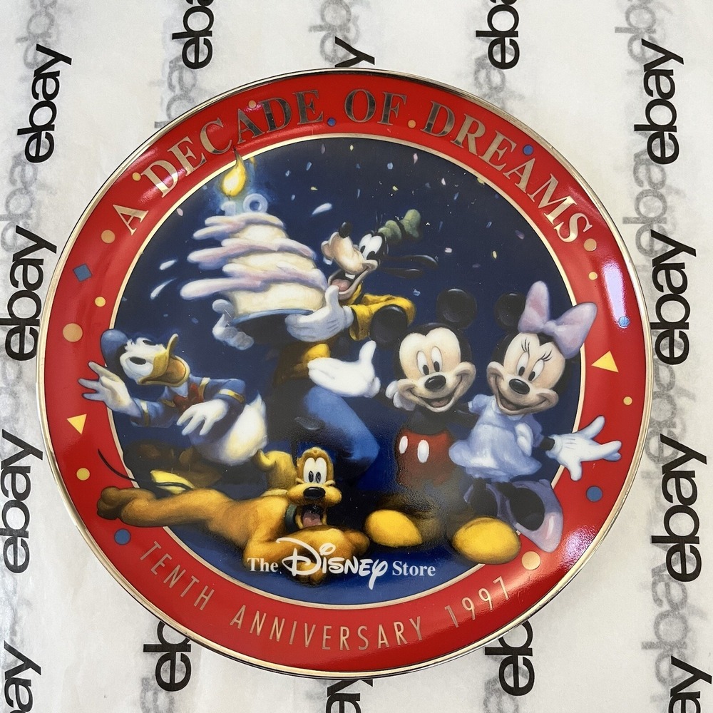 Mickey Mouse Friends Disney Store Plate 1997 A Decade of Dreams 10th Anniversary
